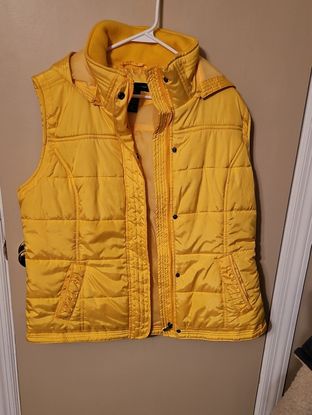 New York & Company Bright Yellow Quilted Puffer Vest